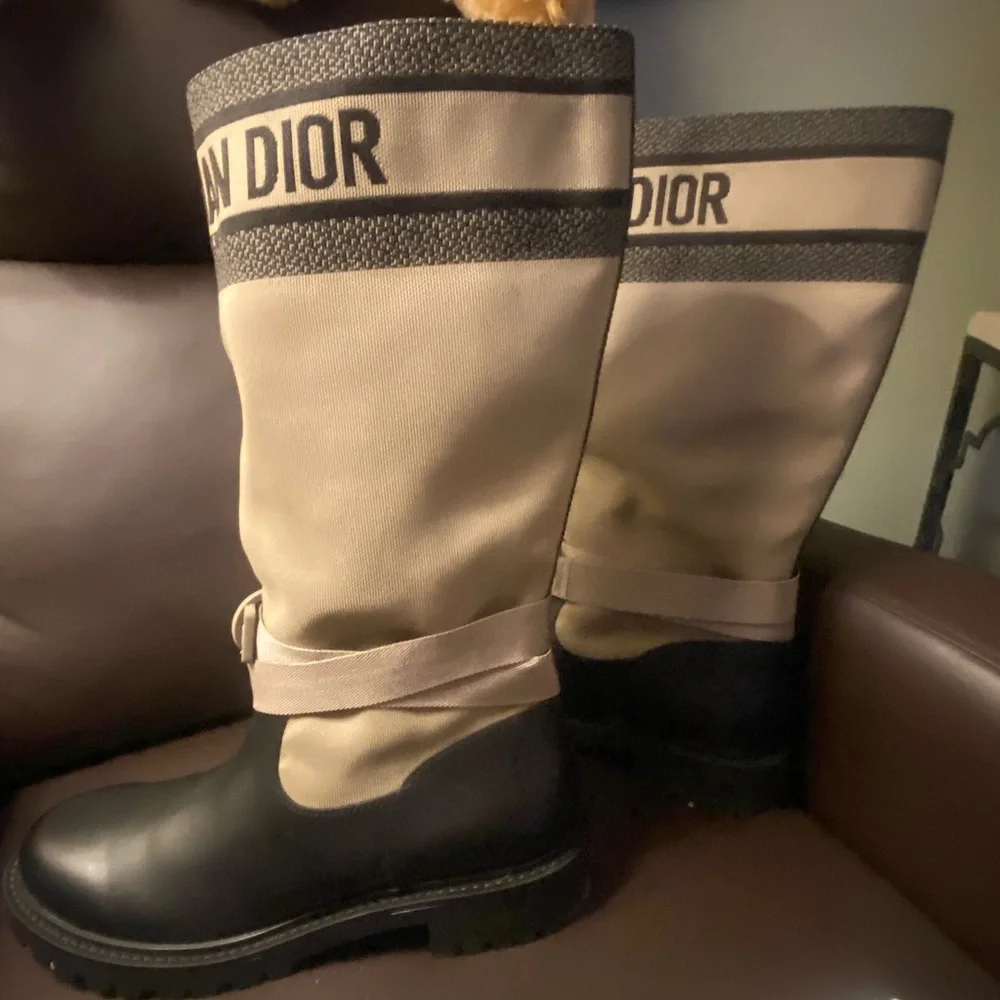 Dior boots sz 42 worn once with box and dustbags - Picture 7 of 11